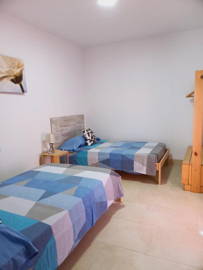 Chalet Amplio Con Jardin Y Zona Barbacoa. Реус Екстериор снимка